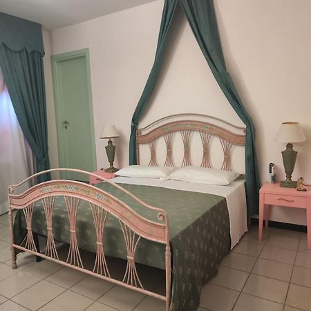 Dalia Appartamento Turistico 카스트로빌라리 외부 사진