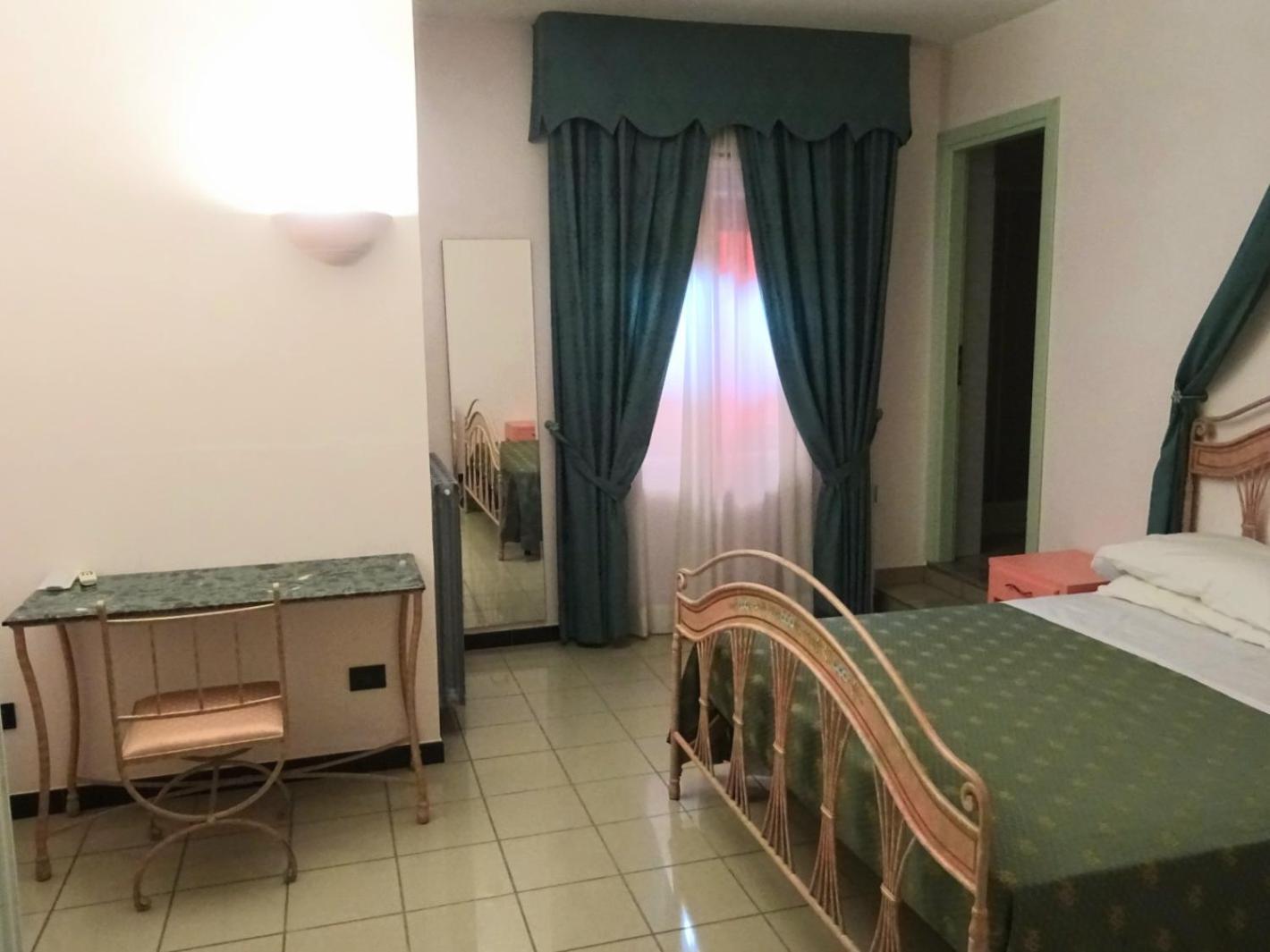 Dalia Appartamento Turistico 카스트로빌라리 객실 사진